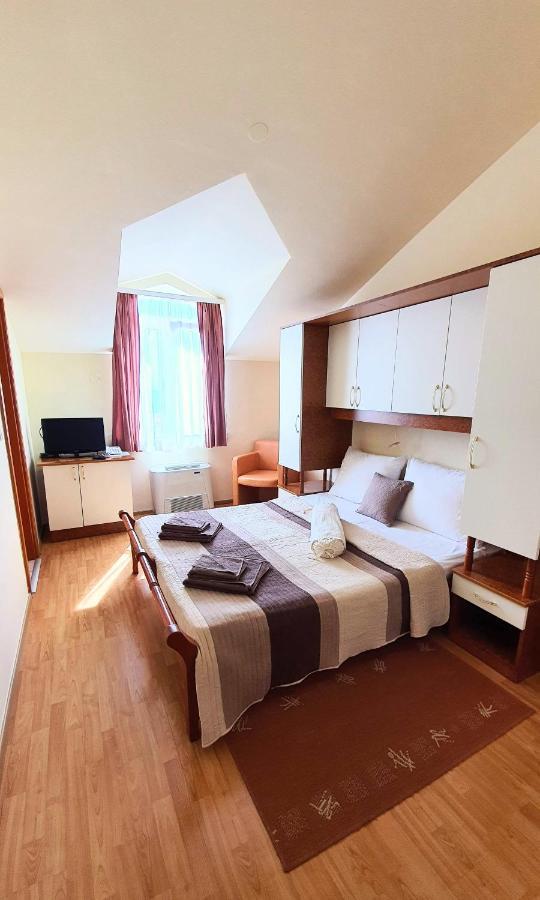 Villa Palcic 诺瓦利娅 外观 照片